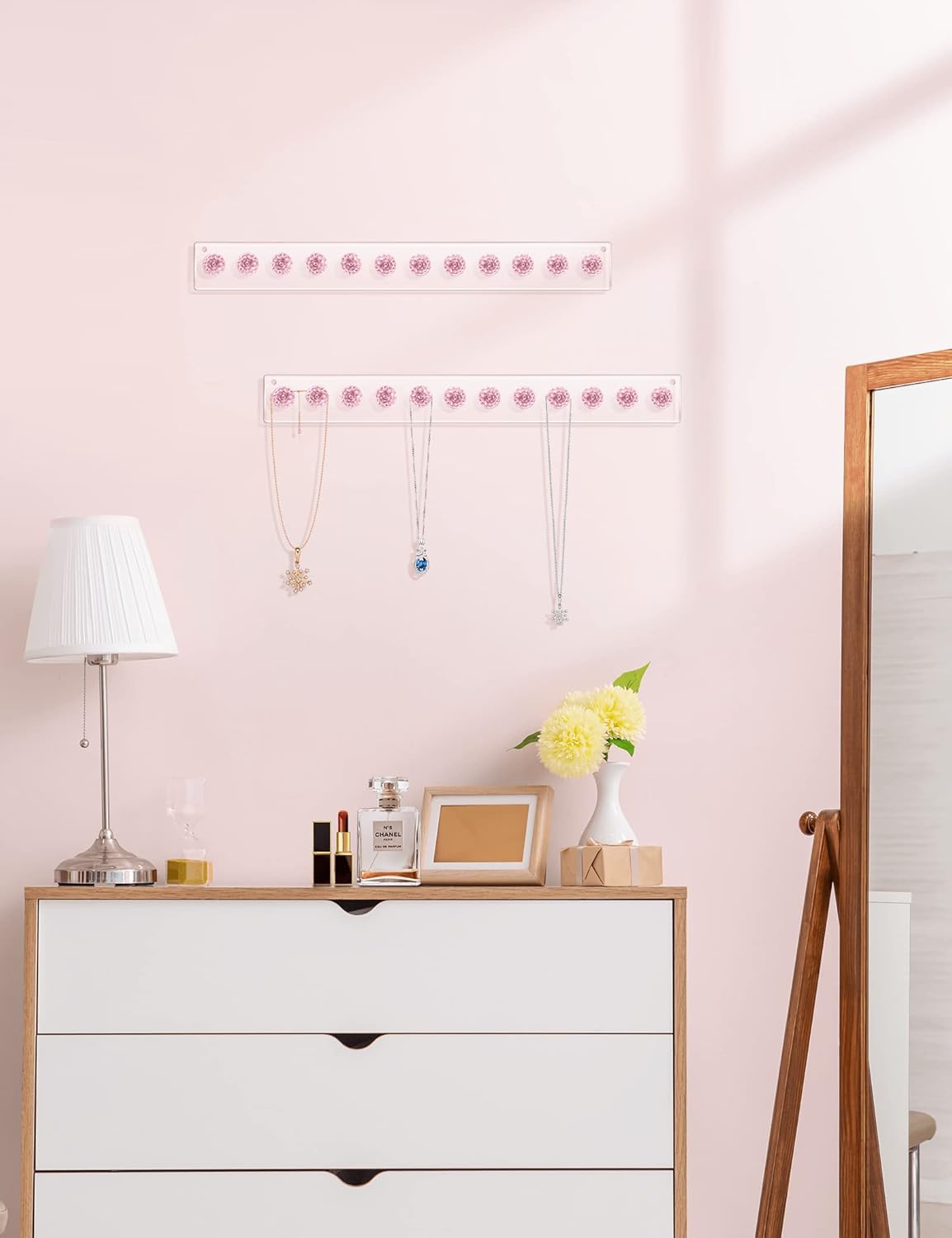 Heesch Pink Acrylic Necklace Holder 2-Pack