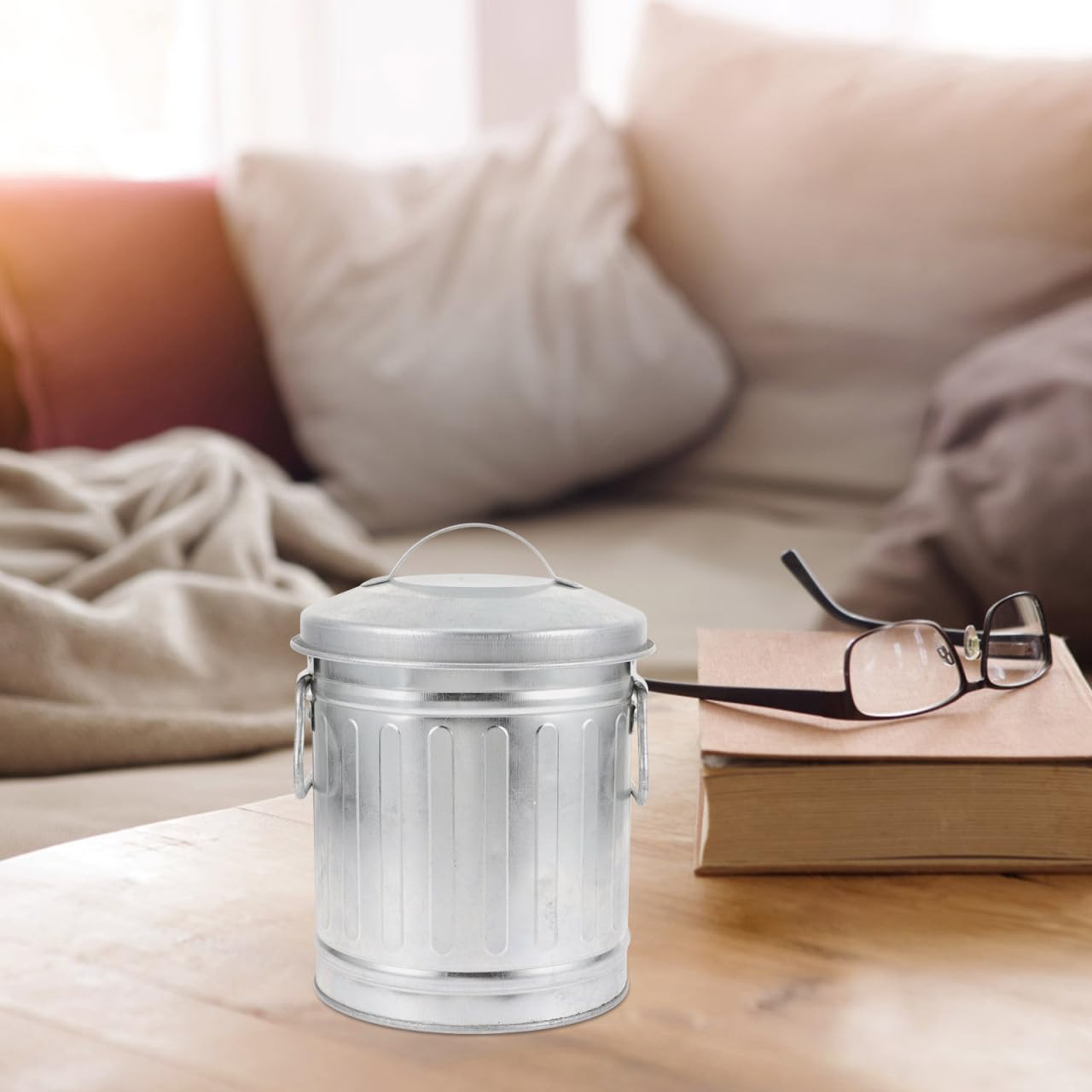 Cabilock Vintage Ash Bucket with Lid Galvanized Metal Flowerpot Organizer Mini Desktop Trash Bin