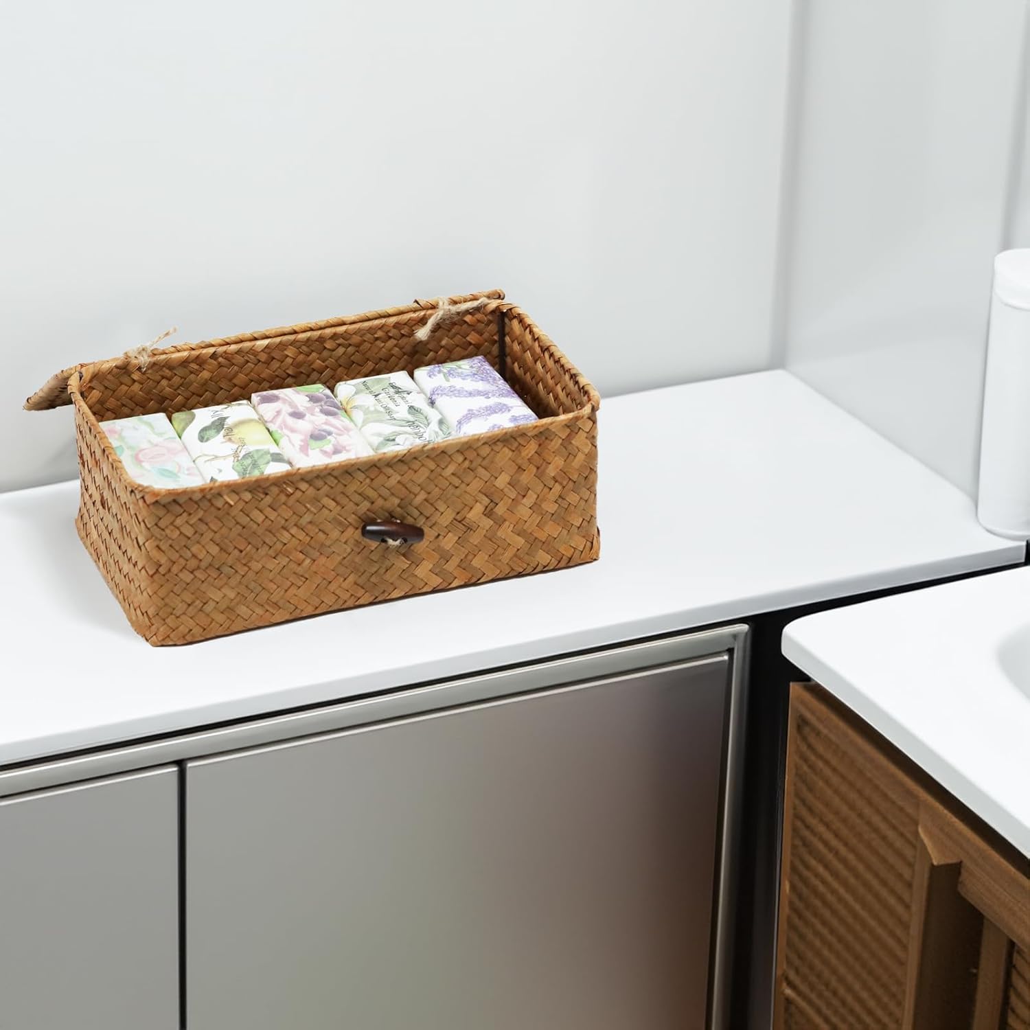 Set of 2 Wicker Baskets with Lid for Storage