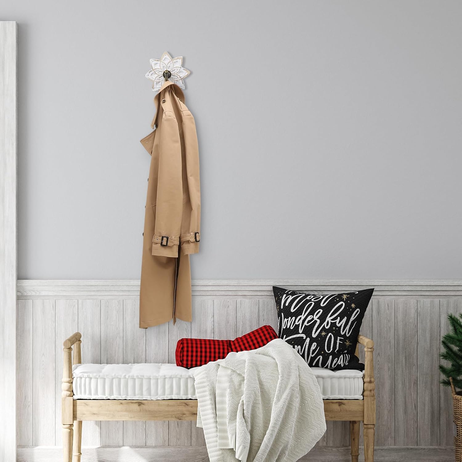 Weysat 3 Pcs Decorative Wood Farmhouse Coat Hooks White Vintage Wall Hooks with Screws for Key Towel