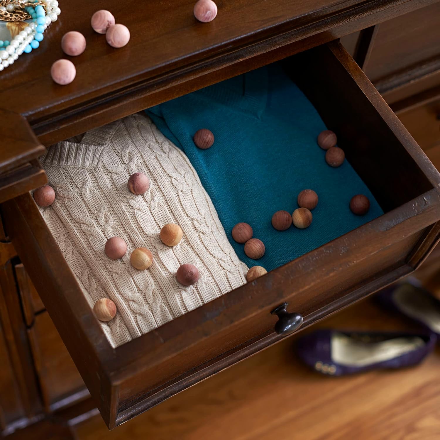 CedarFresh Red Cedar Wood Balls 48-Pack for Closets