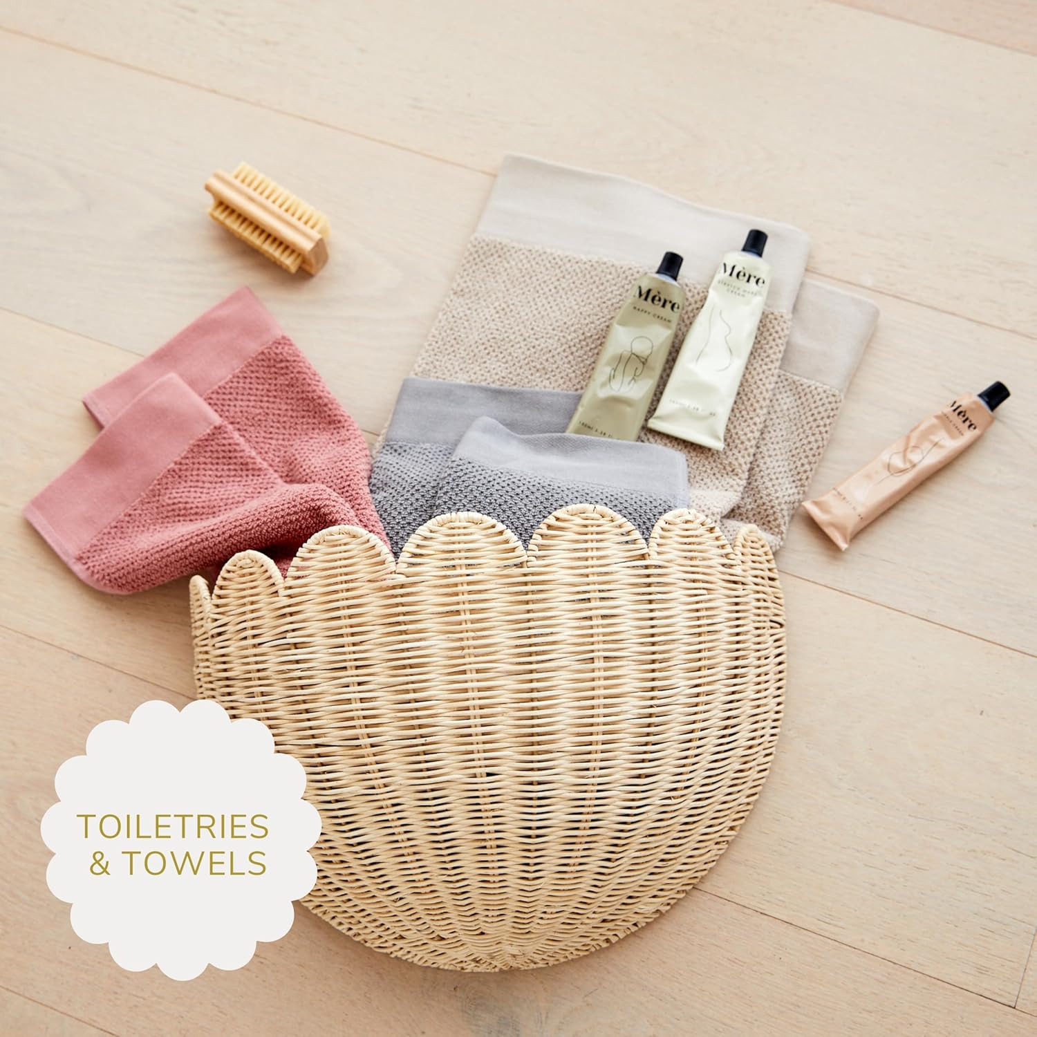 BEBE BASK Scalloped Wicker Wall Basket - 16x10x7 Inch Natural