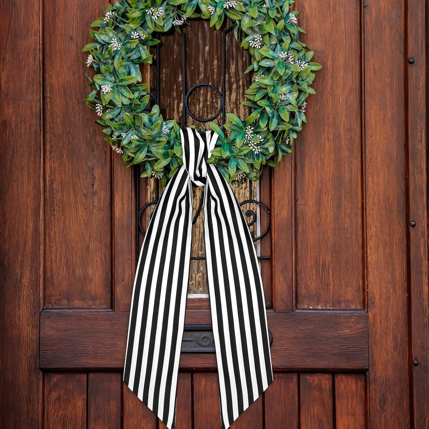 XunYee 6 Piece Black and White Wreath Sash Set