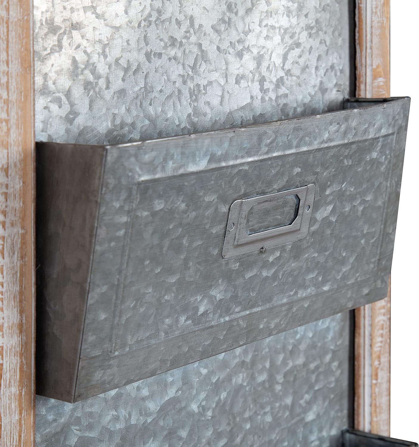 Kate and Laurel Idamae Farmhouse Wood Wall Organizer with Hooks